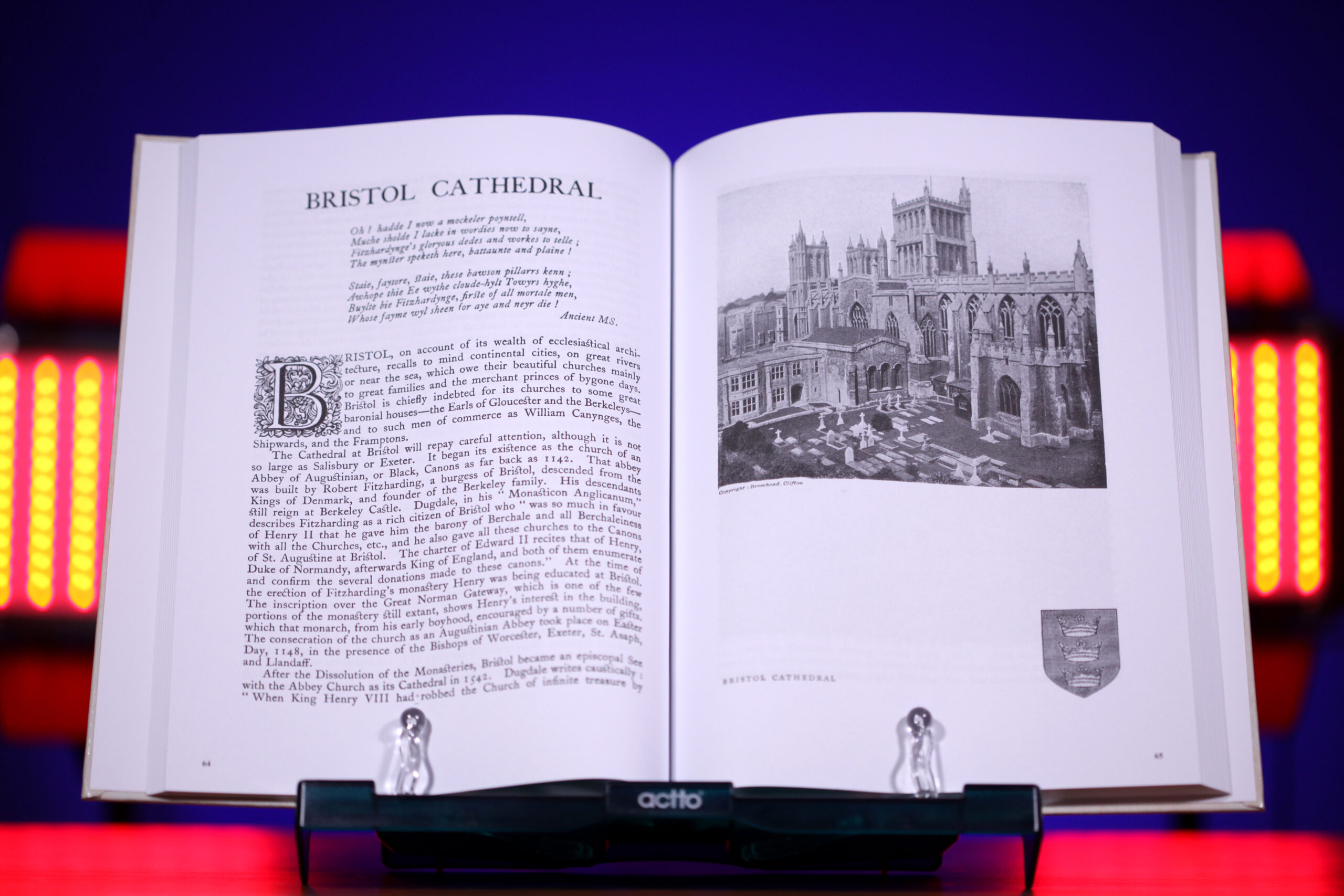 Historic Cathedrals of England: A Classic Illustrated Guide Studio Photo 3